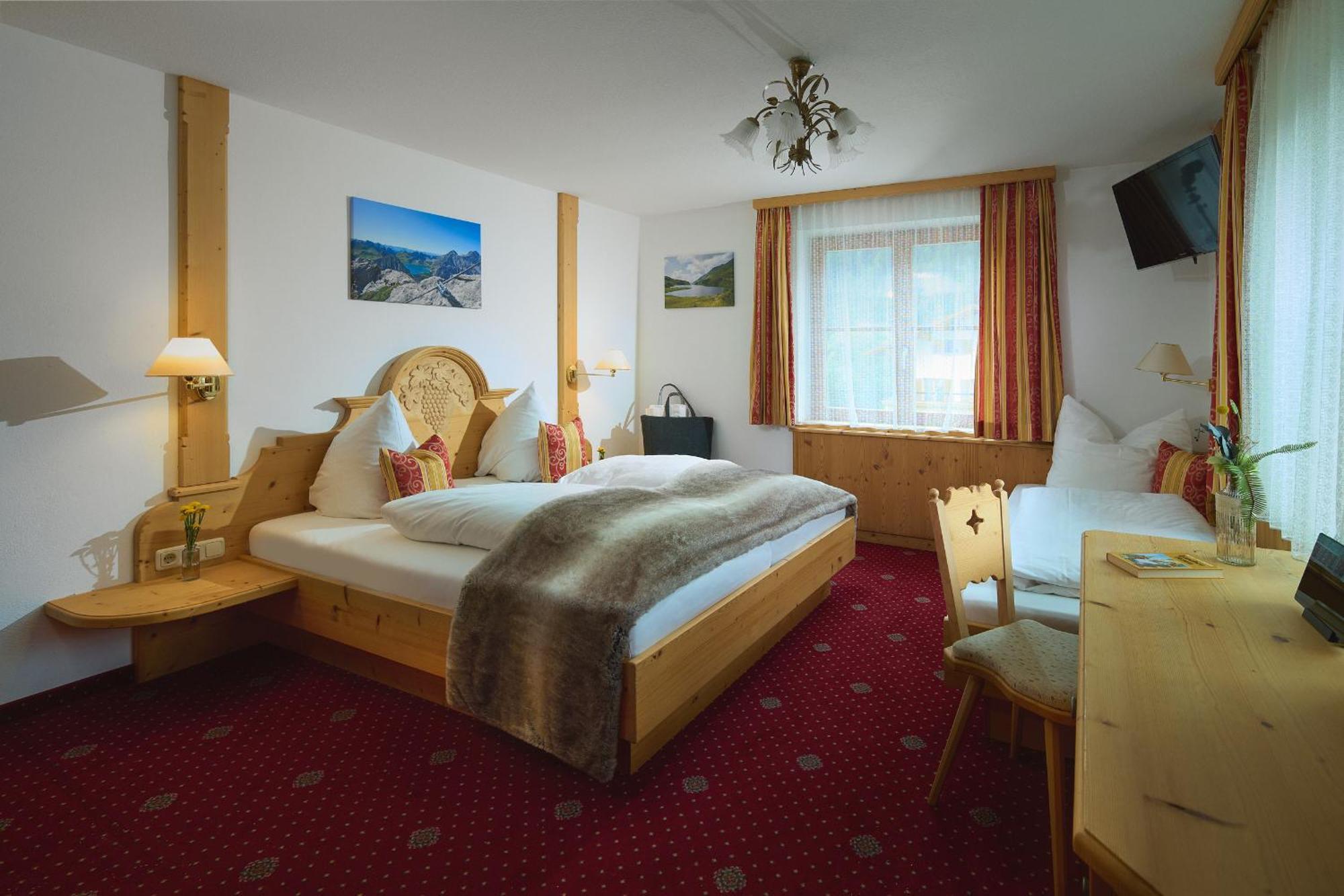 Hotel Montafon Moments Gortipohl Exterior foto